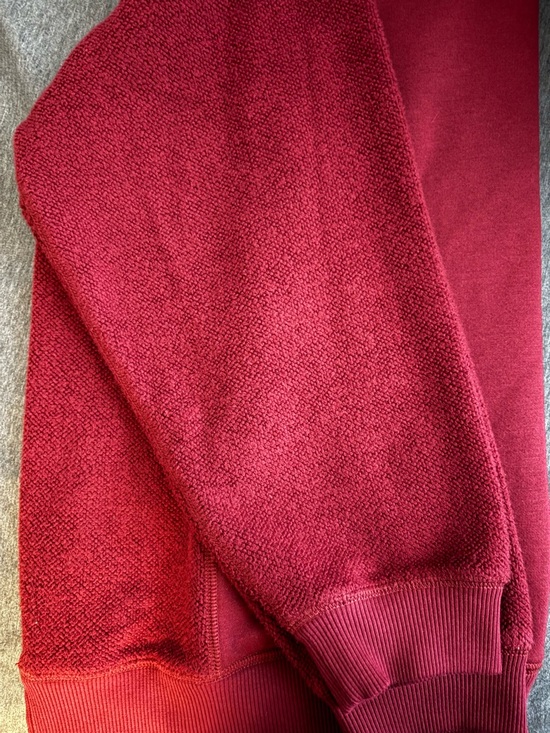 Sz Small Aerie Très Chic Chenille
Oversized Crewneck Sweatshirt Cherry Burgundy - Picture 9 of 12